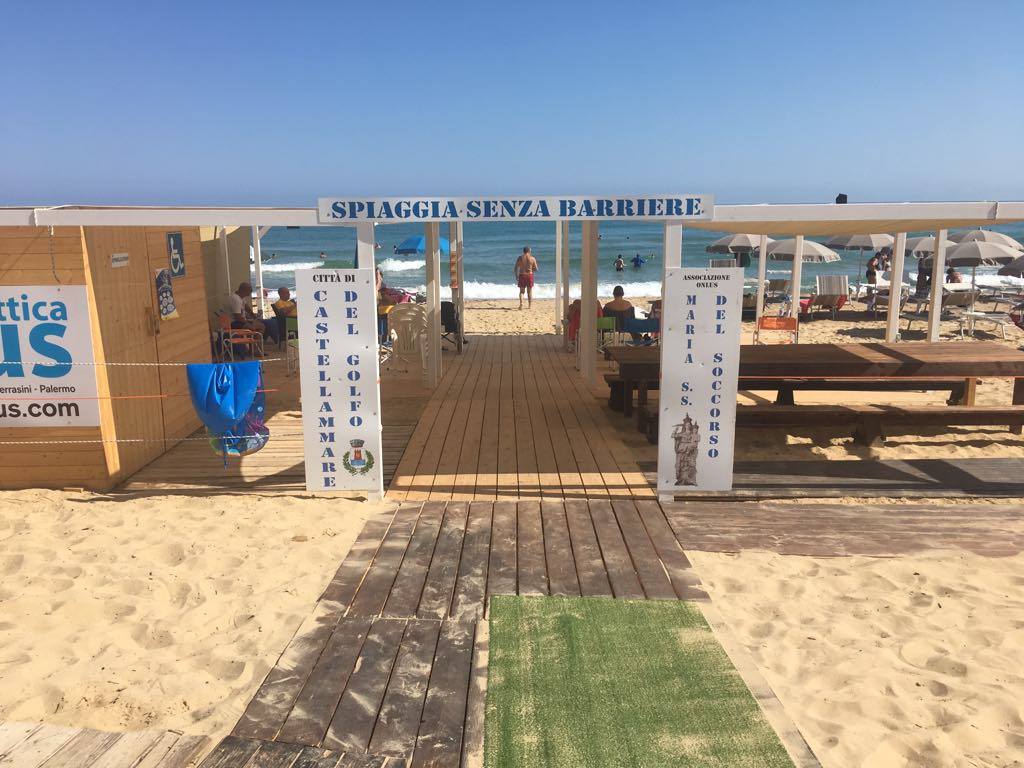 In Provincia di Trapani le spiagge diventano sempre più accessibile alle persone con disabilità